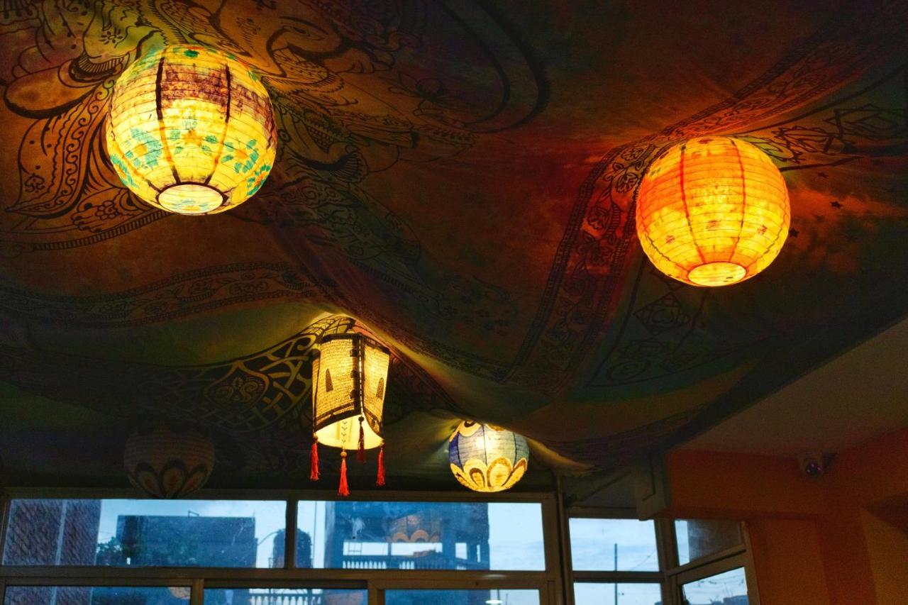 Bodhi Tree Hostel Катманду Экстерьер фото