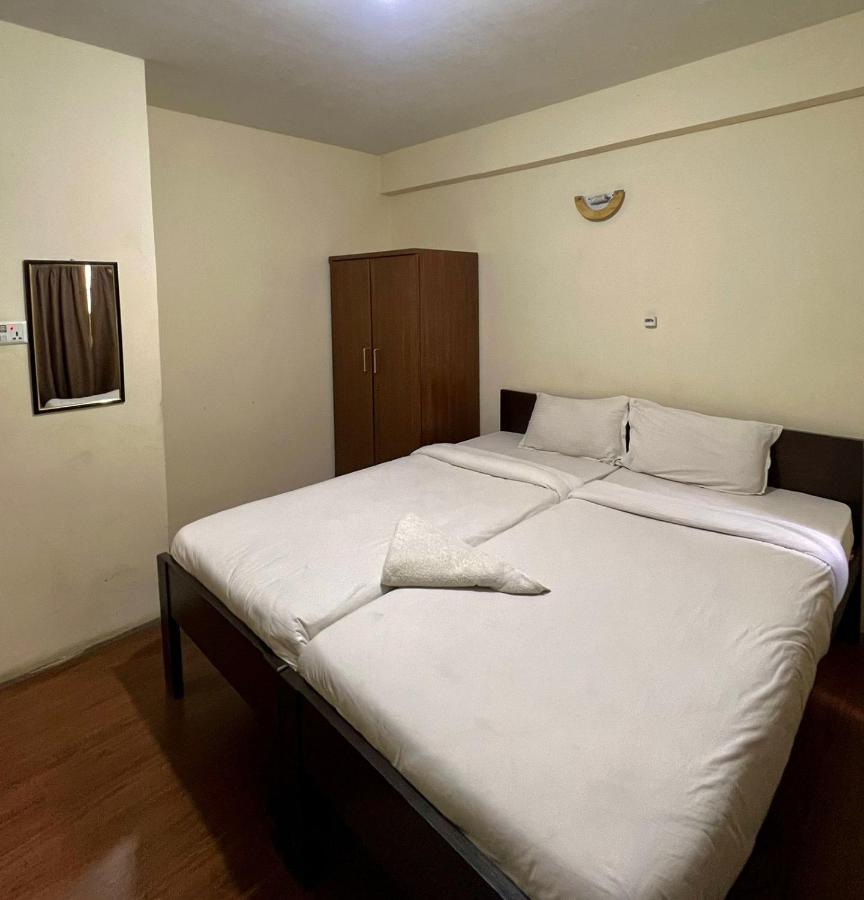 Bodhi Tree Hostel Катманду Экстерьер фото